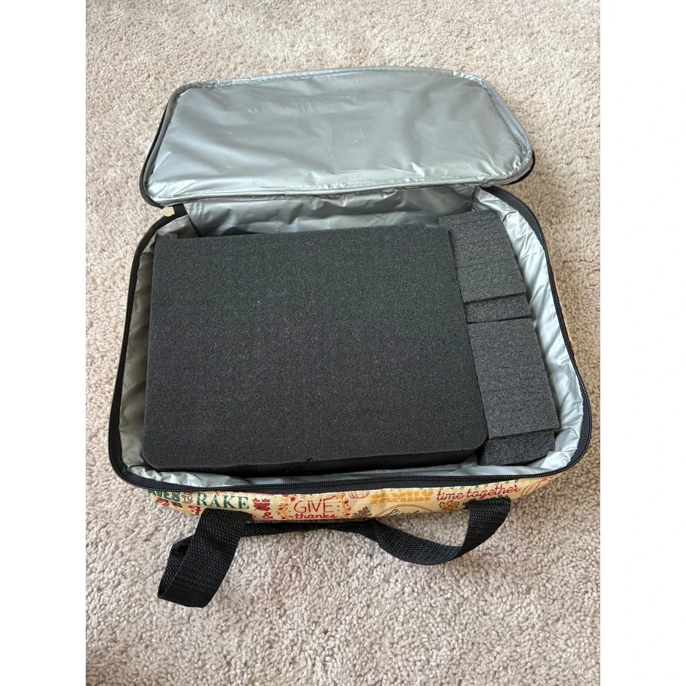 New Unused Autumn Insulated Casserole Carrier 9x13 Fall Thanksgiving Thermal Bag